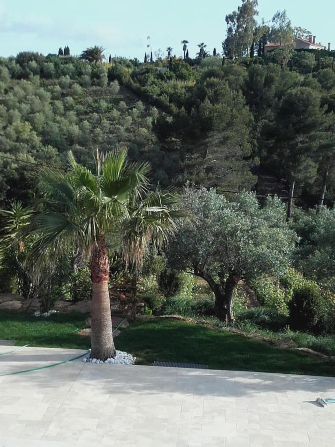 La Bastide De L'Oliveraie Ле-Кастелле Экстерьер фото